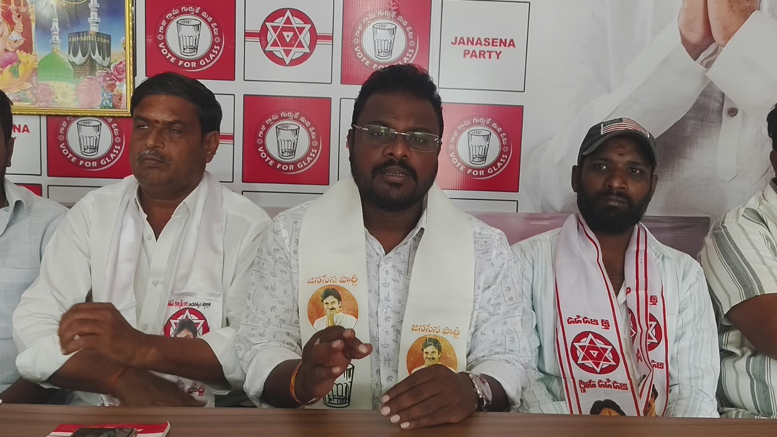స్థానిక సంస్థల ఎన్నికల్లో పార్టీ విజయమే లక్ష్యం: పుంగనూరు జనసేన సమన్వయ కమిటీ సభ్యుల ఘన సన్మానం