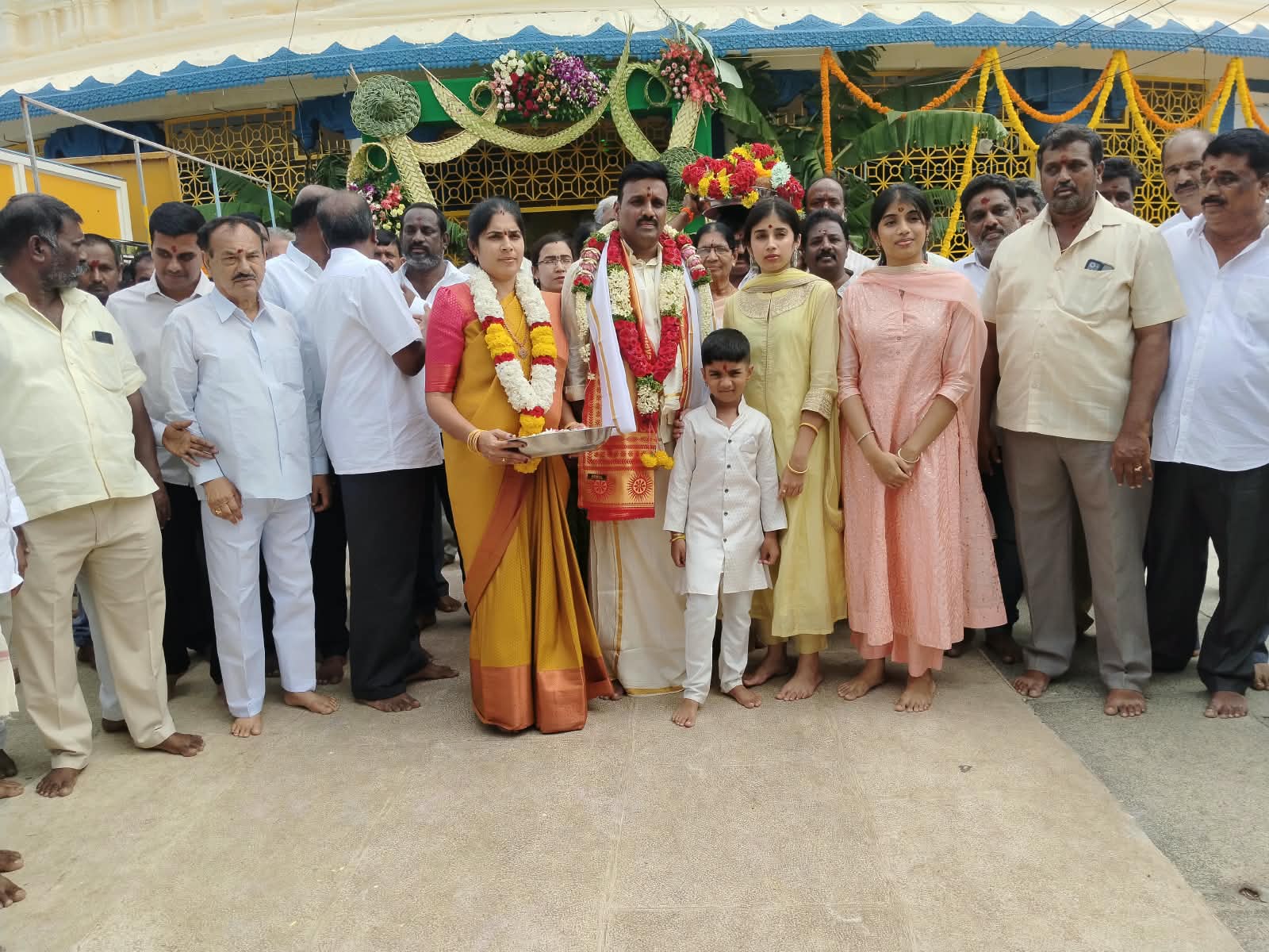 బోయకొండ గంగమ్మ తల్లికి పట్టువస్త్రాలు సమర్పించిన టీడీపీ ఇన్‌ఛార్జ్ వై. మధుసూదన్ నాయుడు
