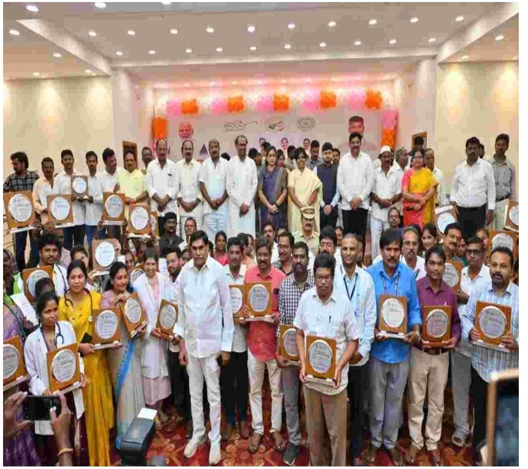 ప్రజా ప్రతినిధులను ప్రశ్నించడానికి స్థాయి కాదు… ప్రజా బాధ్యత ముఖ్యం: చేట్ల రామారావు
