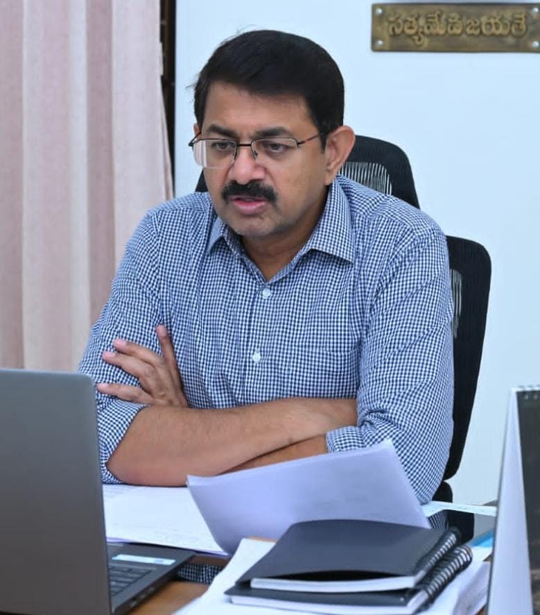పారిశుధ్యము త్రాగునీటి భద్రతపై ప్రత్యేక దృష్టి సారించాలి — కలెక్టర్