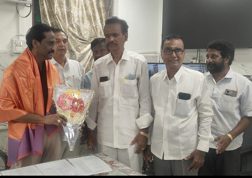 రాజమండ్రి గవర్నమెంట్ హాస్పిటల్ సూపరిండెంట్ గా బాధ్యతలు చేపట్టిన రాంబాబు