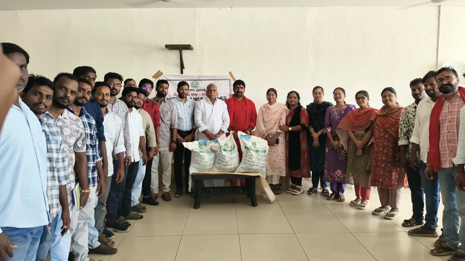 రబీలో ఆరుతడి పంటల సాగుకు ప్రాధాన్యత ఇవ్వాలి