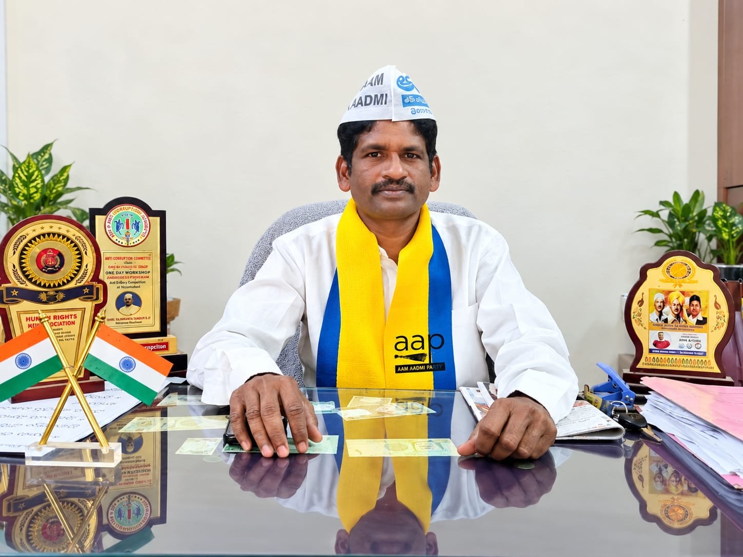 భవన నిర్మాణ కార్మికుల సమస్యలు పరిష్కరించాలి