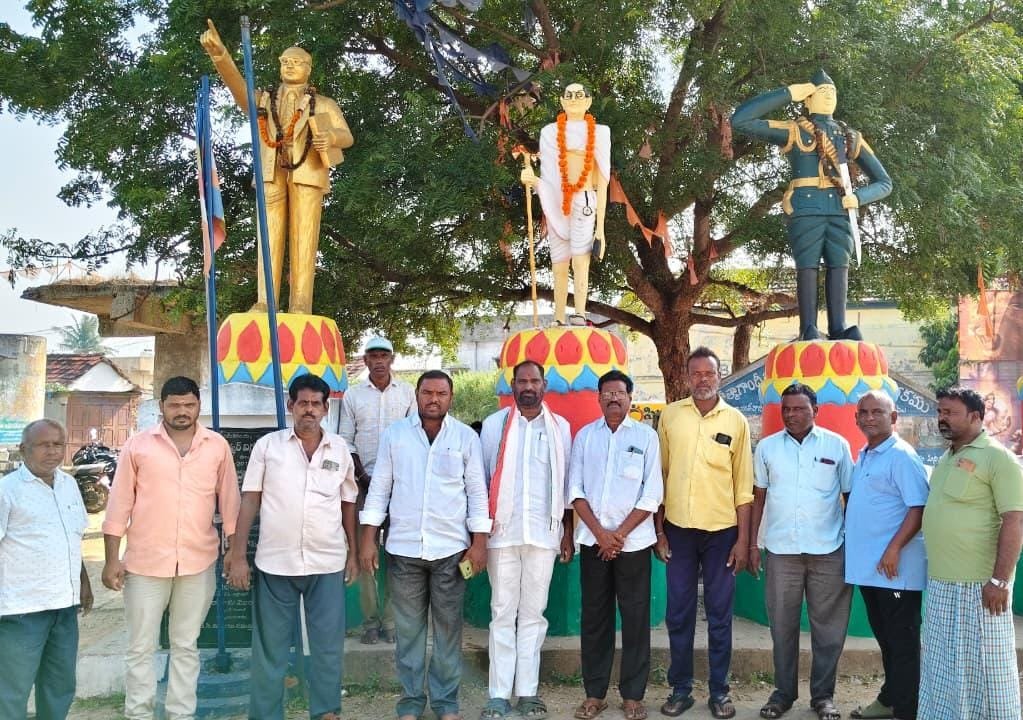 కల్కి భగవాన్ పార్థివ దేహానికి MLAల నివాళి