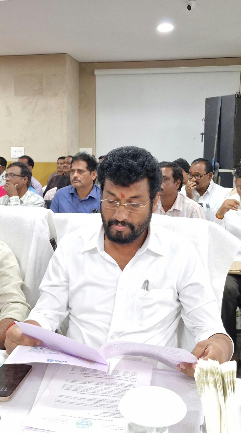 బోథ్ అభివృద్ధికి ప్రత్యేక ప్యాకేజీ ఇవ్వాలి: ఎమ్మెల్యే అనిల్ జాదవ్