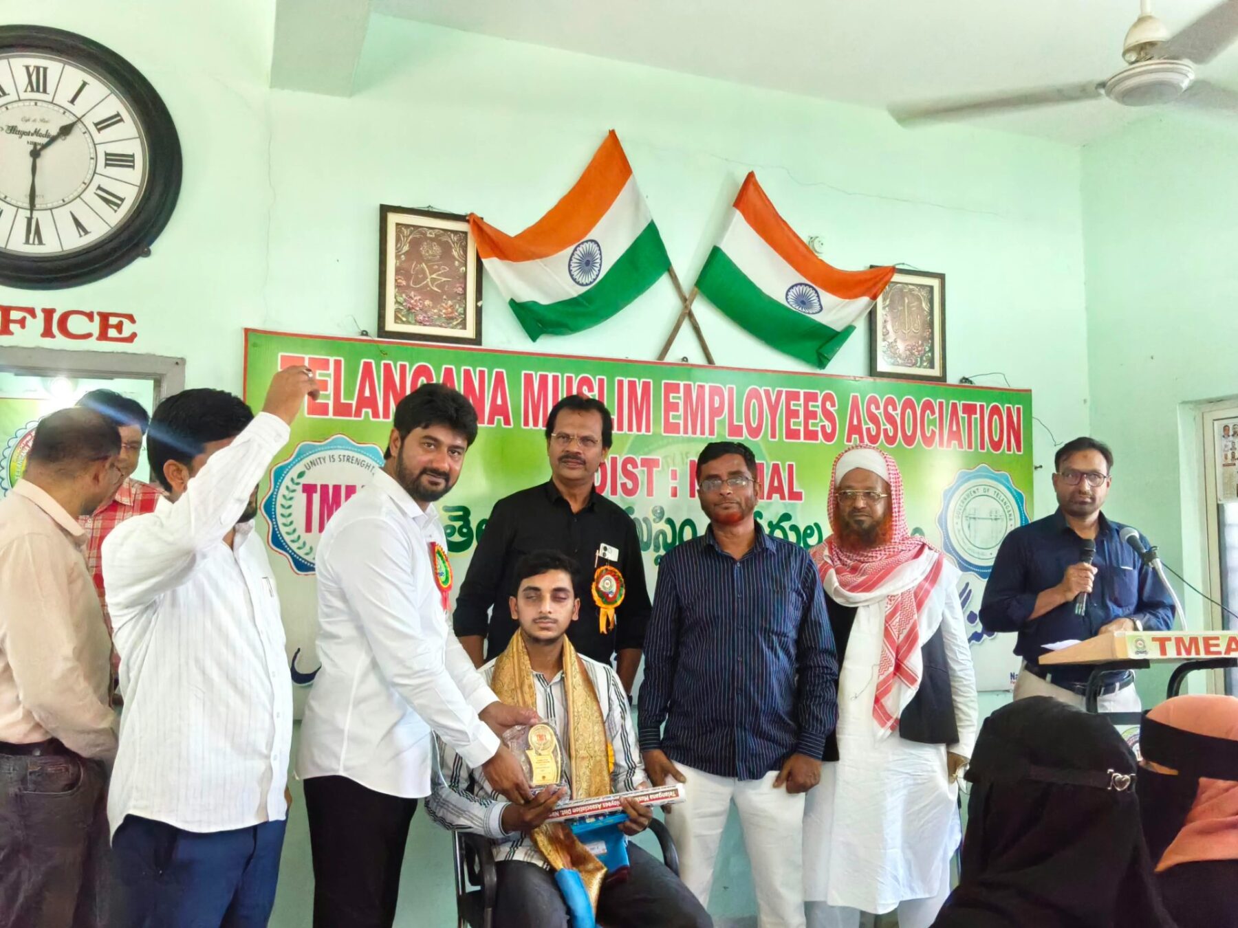 సేవాభావంతో వైద్య సేవలు అందించాలి జిల్లా గ్రంథాలయ చైర్మన్