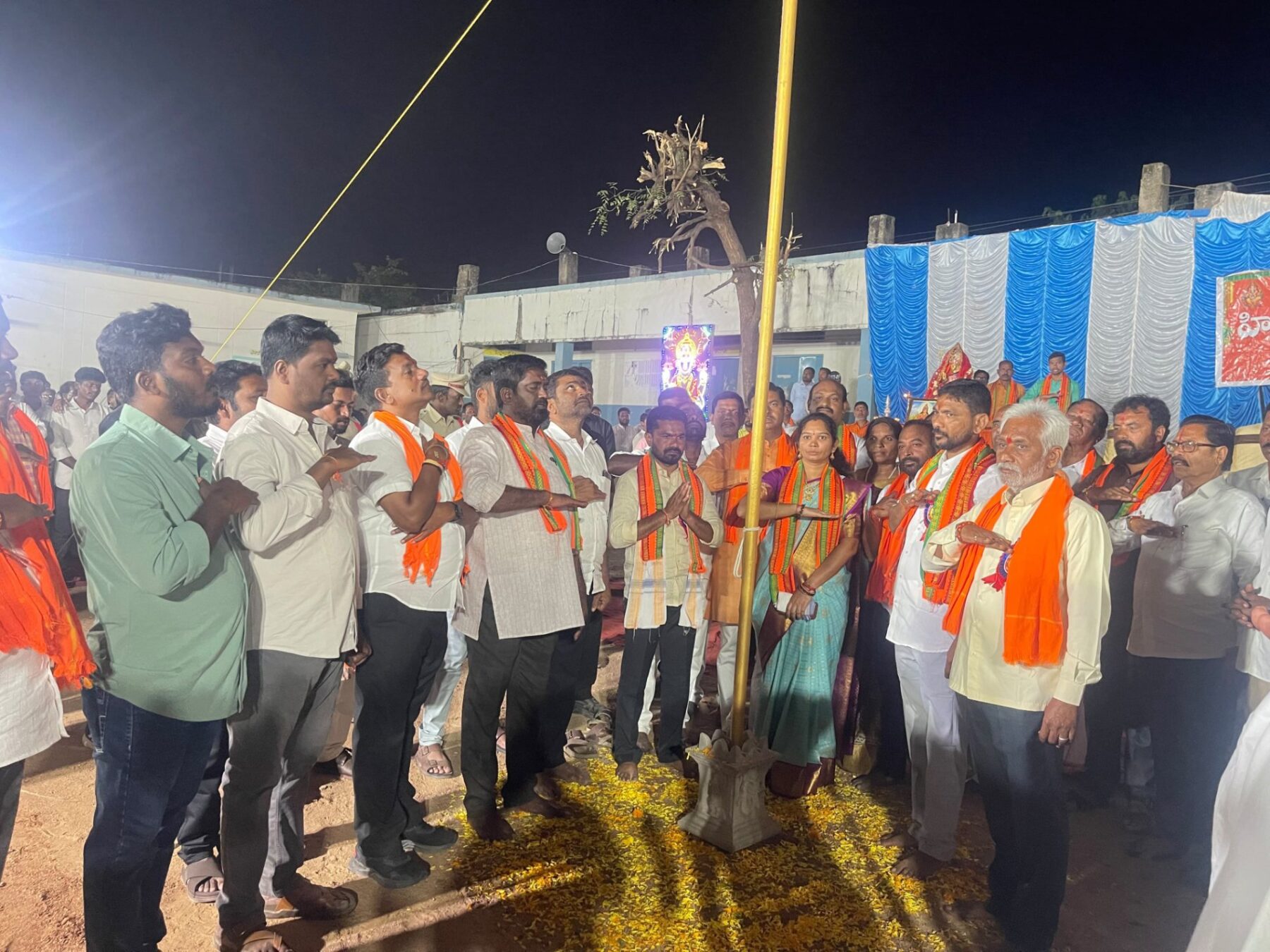 ఖానాపూర్‌లో దసరా వేడుకల్లో పాల్గొన్న ఖానాపూర్ ఎమ్మెల్యే, నిర్మల్ జిల్లా డీసీసీ అధ్యక్షులు వెడ్మ బొజ్జు పటేల్