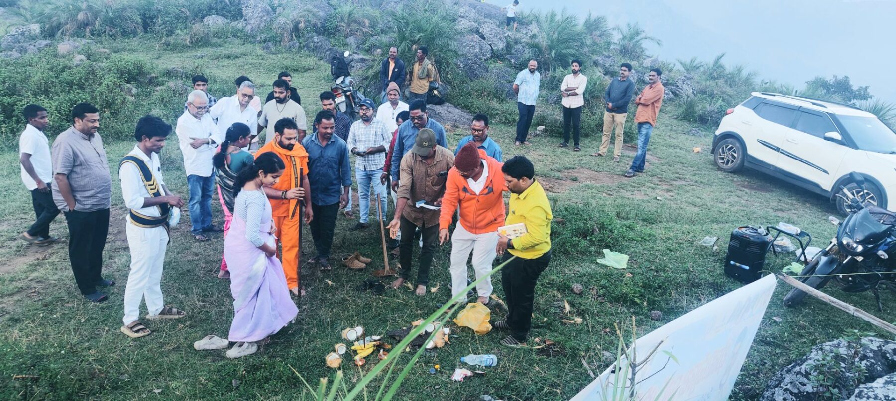 దల్లాపల్లిలో పర్యాటక కాటేజీల నిర్మాణానికి భూమిపూజ