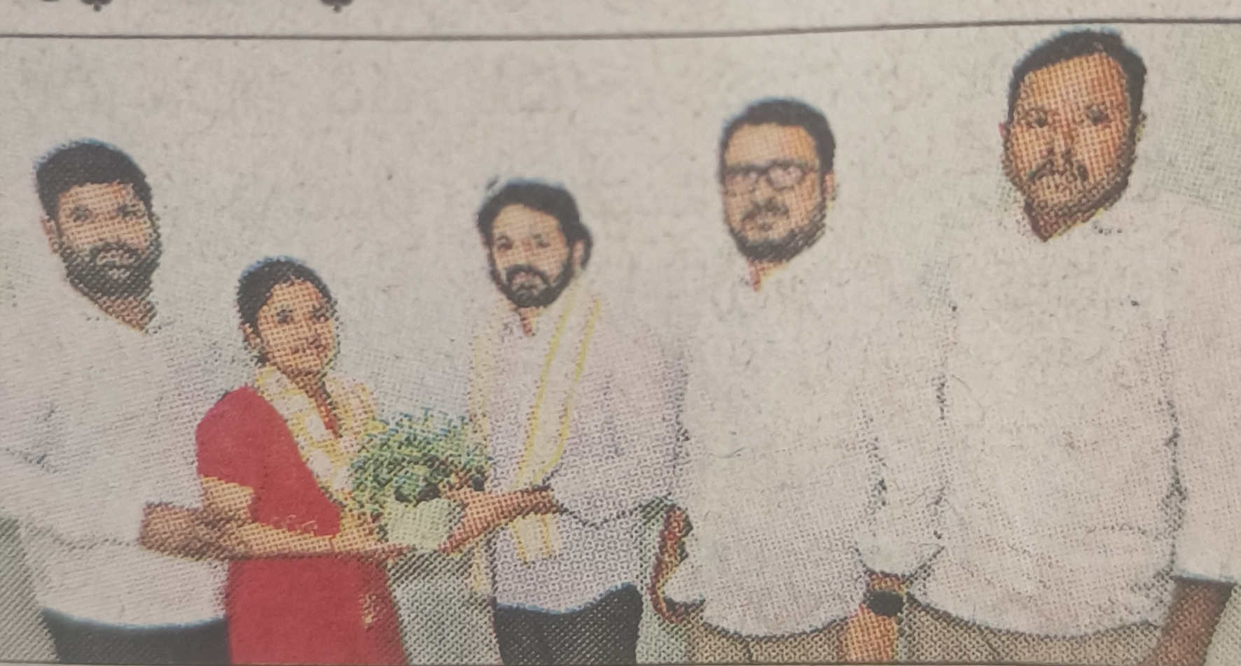 పేద విద్యార్థికి ఆర్థిక భరోసా