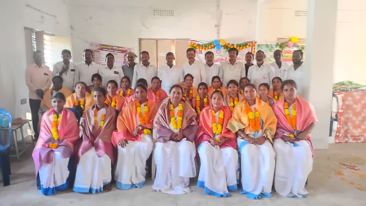 వేములదీవి గ్రామంలో అంగన్వాడి ఉత్సవం