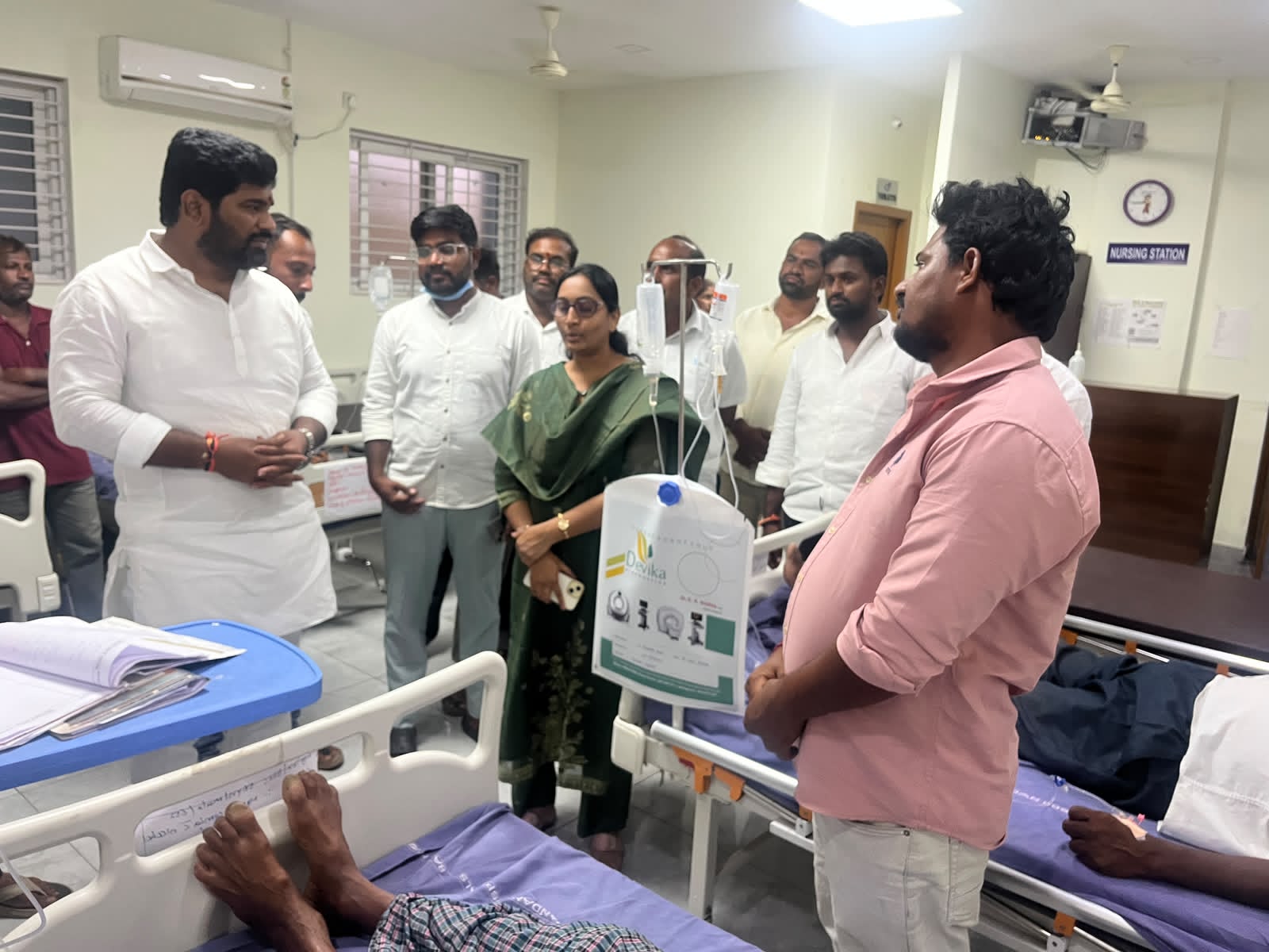 ​యువ మోర్చా నాయకుని తండ్రిని పరామర్శించిన బీజేపీ జిల్లా ప్రధాన కార్యదర్శి డాక్టర్ గోగుల రాణా ప్రతాప్ రెడ్డి