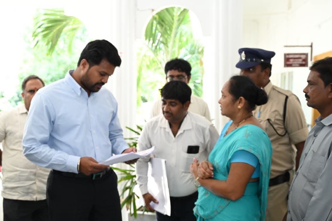 నువ్వూరుపాడు ఎయిడెడ్ పాఠశాల విద్యా కమిటీ ఏకగ్రీవం