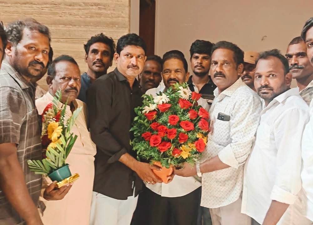 మాజీ సర్పంచ్ పప్పుల వెర్రియ్యను పరామర్శించిన గన్నవరపు శ్రీనివాసరావు