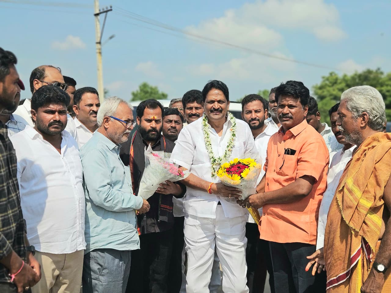 రూ.1.16 కోట్లతో తారు రోడ్డు నిర్మాణం