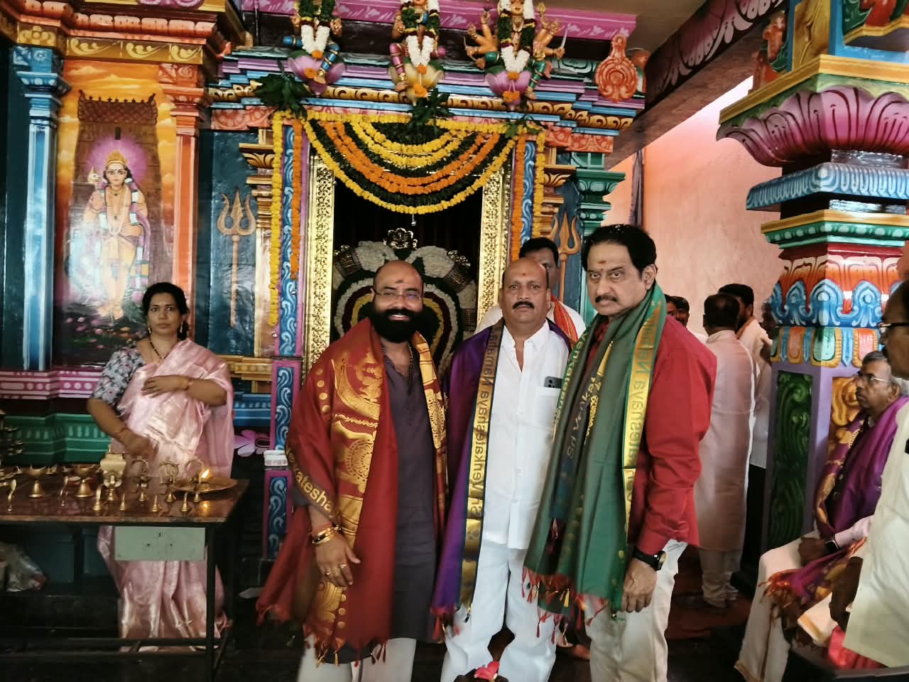 శరన్నవరాత్రి ఉత్సవాల్లో పాల్గొన్న సినీ నటుడు సుమన్ గౌడ్
