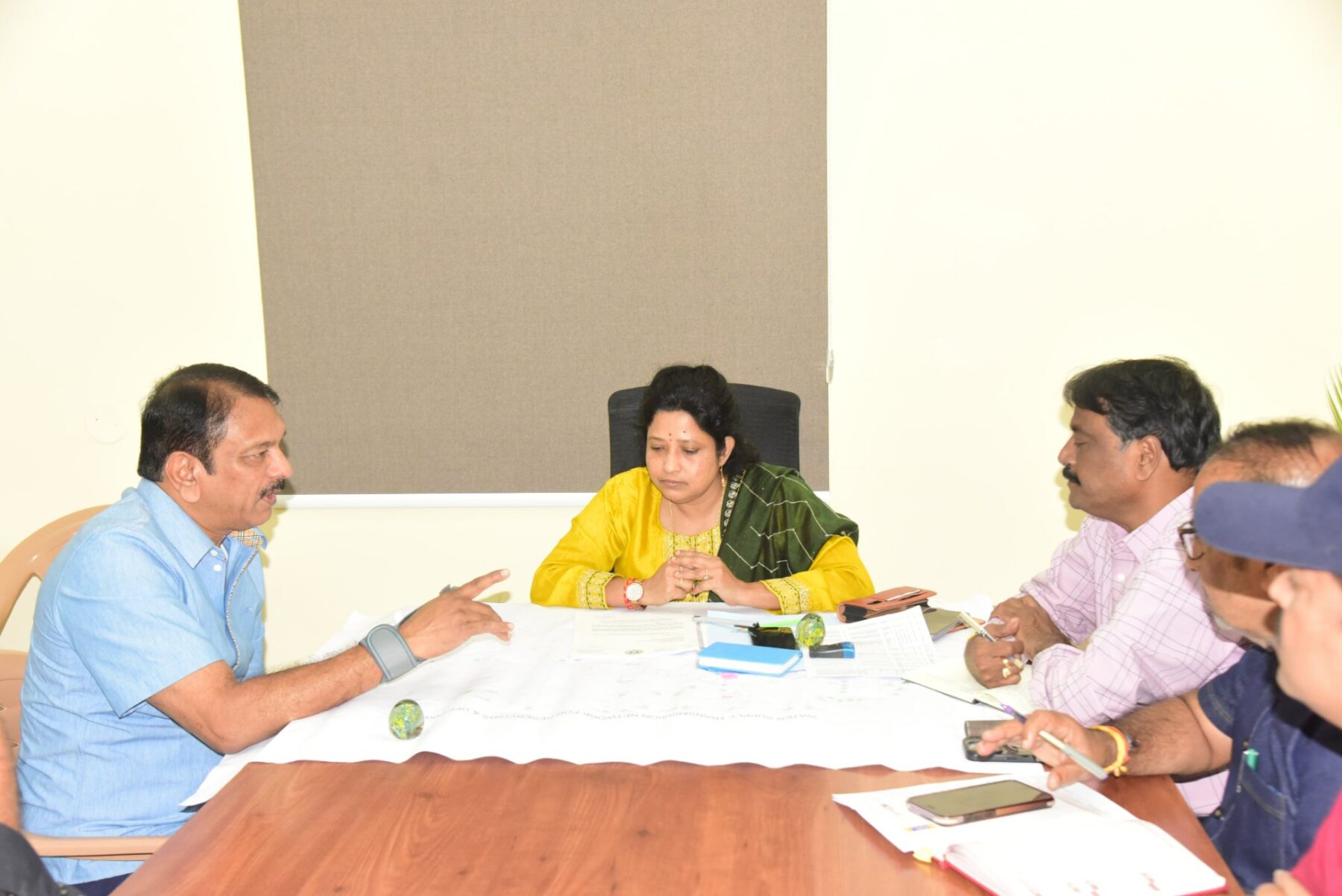 ఎల్‌బీనగర్‌లో యూజీడీ పనులకు నిధులు మంజూరు చేయాలి