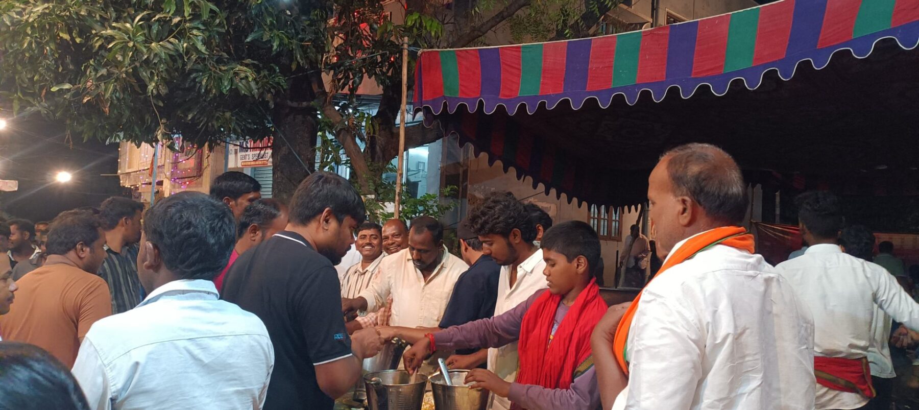 బి.ఎన్. రెడ్డి నగర్‌లో ఘనంగా దుర్గాదేవి శరన్నవరాత్రి ఉత్సవాలు భక్తిశ్రద్ధలతో ప్రత్యేక పూజలు – భక్తులకు అన్నదా
