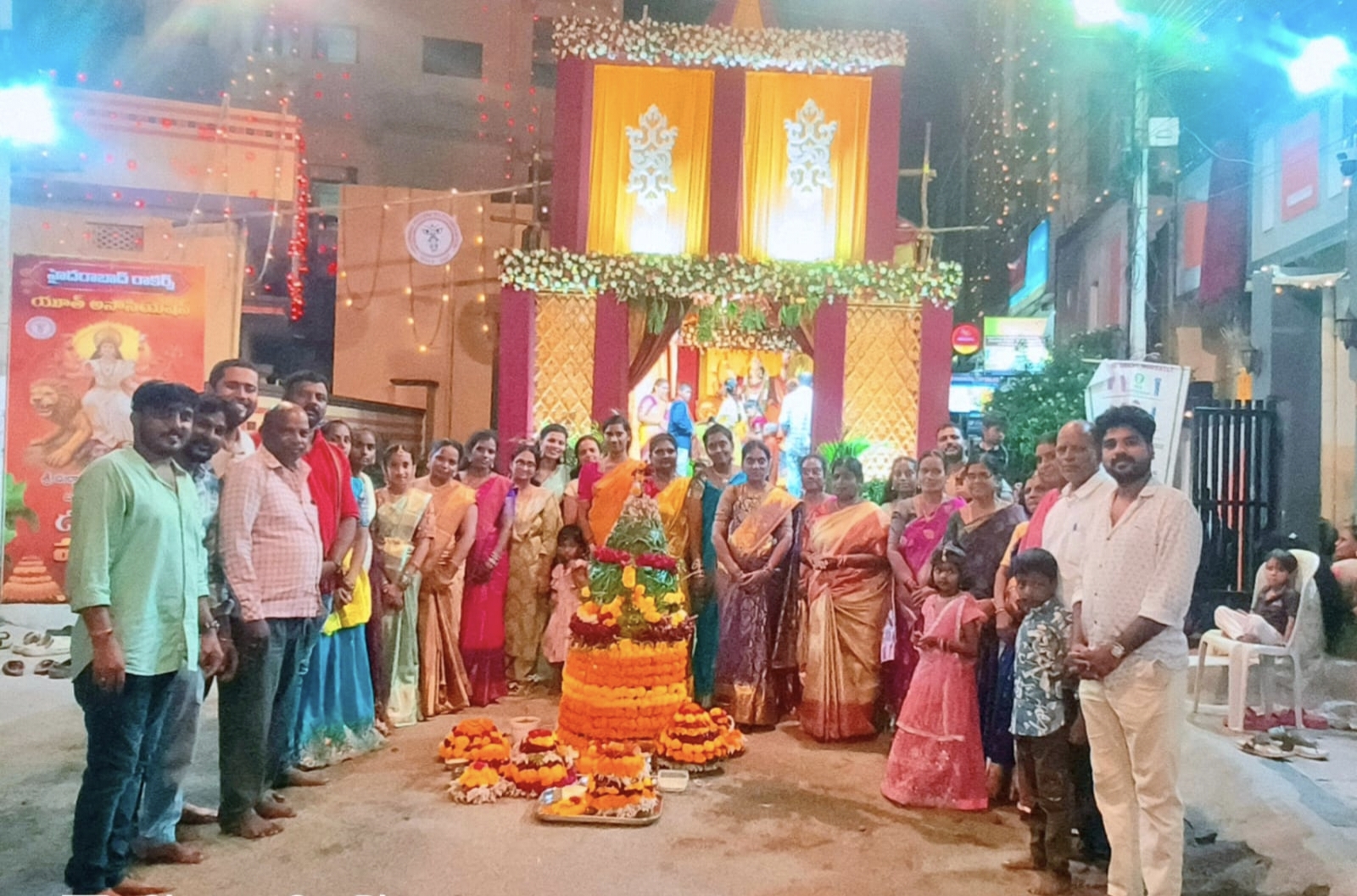బి.ఎన్. రెడ్డి నగర్‌లో ఘనంగా దుర్గాదేవి శరన్నవరాత్రి ఉత్సవాలు భక్తిశ్రద్ధలతో ప్రత్యేక పూజలు – భక్తులకు అన్నదా