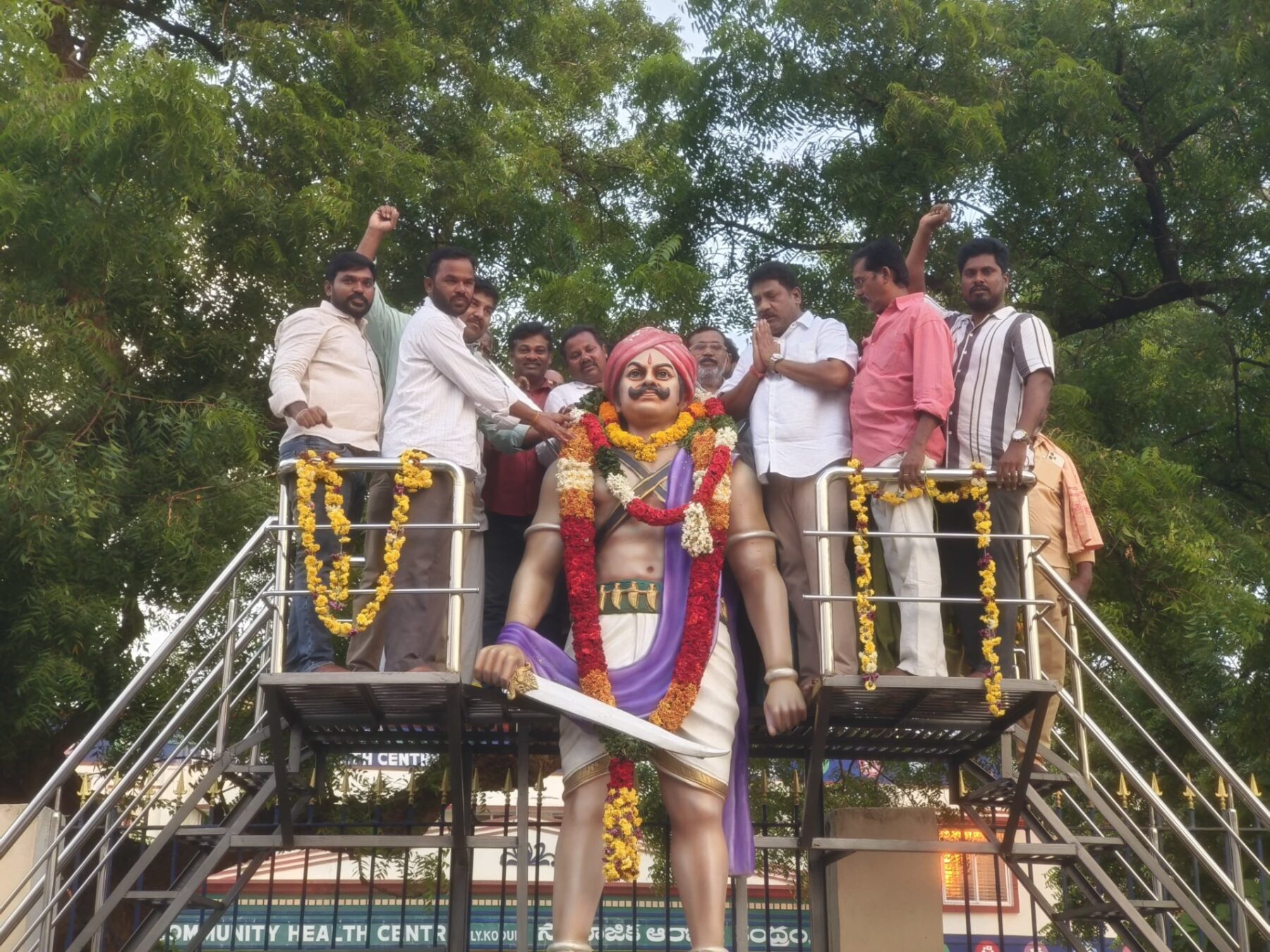 రేనాటి వీరుడు వడ్డే ఓబన్నకు ఘన నివాళి