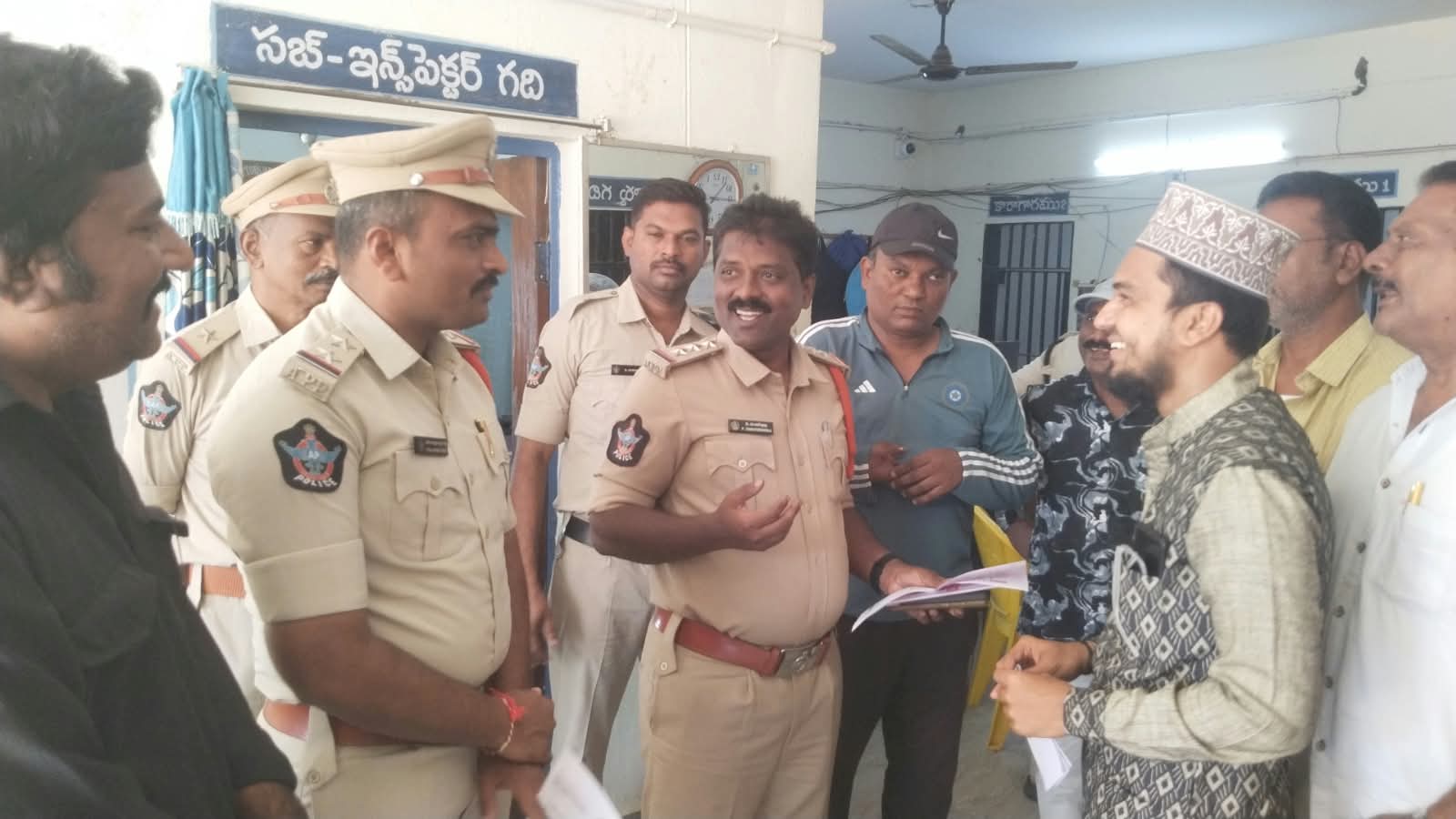 మగ్దుమ్ బాబా దర్గా ఉరుసుకు పోలీసు అధికారులకు ఆహ్వానం