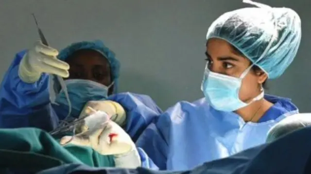 ఒమేగా ఆసుపత్రులపై దేశవ్యాప్తంగా ఐటీ సోదాలు