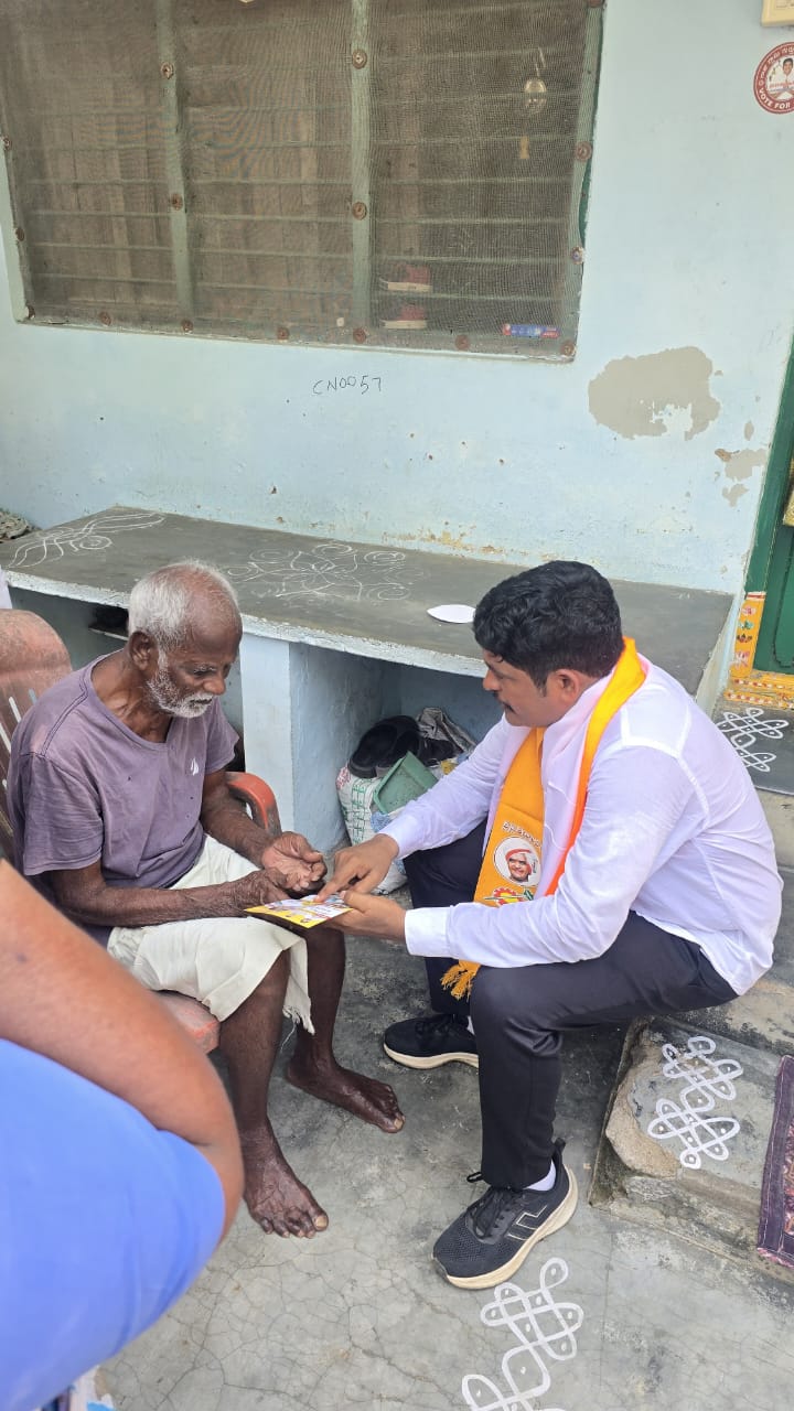 మీ బిడ్డగా ఆశీర్వదించండి.. 102వ వార్డును ఆదర్శంగా తీర్చిదిద్దుతా! – కూటమి అభ్యర్థి గవర సోమశేఖర్ హామీ
