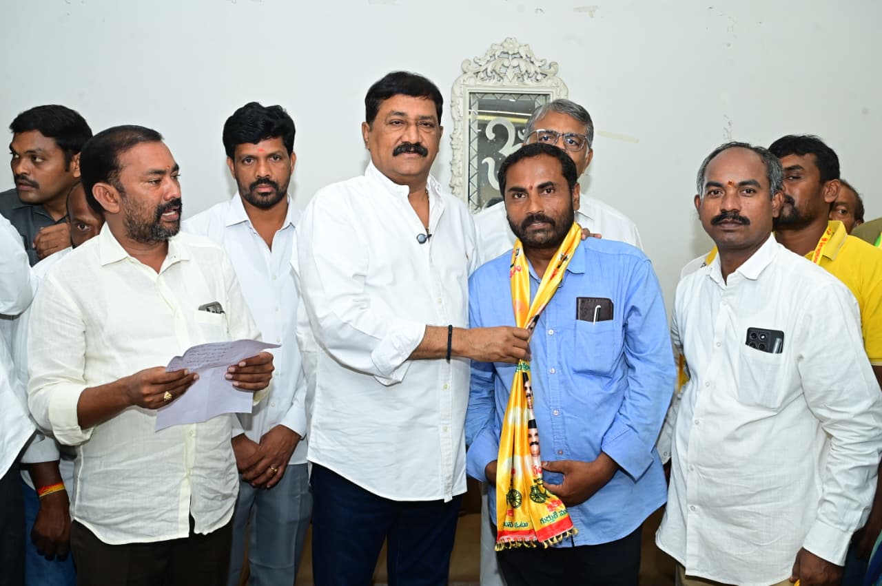 వైసీపీకి భారీ షాక్.. గంటా సమక్షంలో టిడిపిలో 200 మందికి పైగా చేరిక… ఆనందపురంలో టిడిపికి పెరిగిన బలం