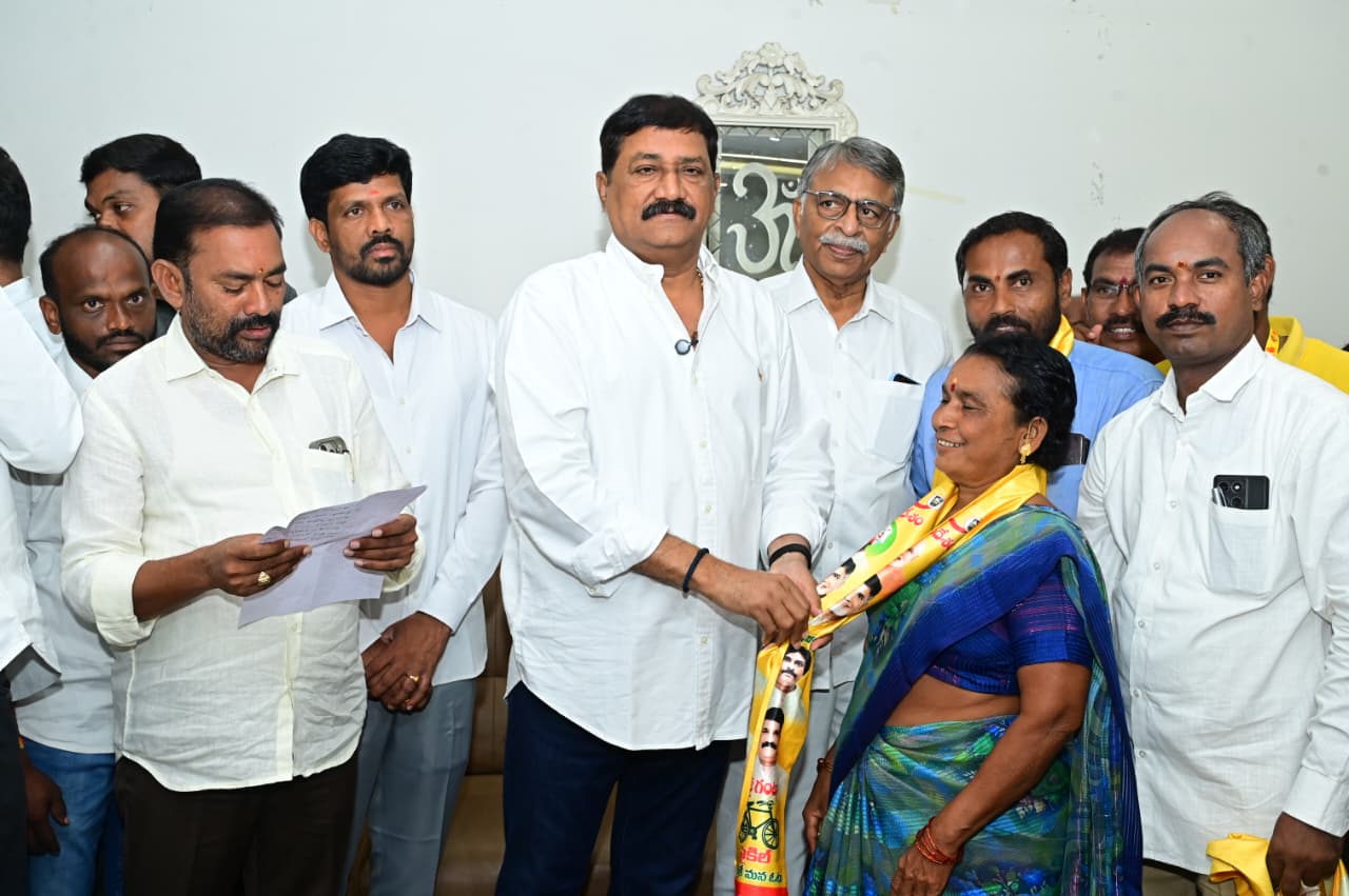 వైసీపీకి భారీ షాక్.. గంటా సమక్షంలో టిడిపిలో 200 మందికి పైగా చేరిక… ఆనందపురంలో టిడిపికి పెరిగిన బలం