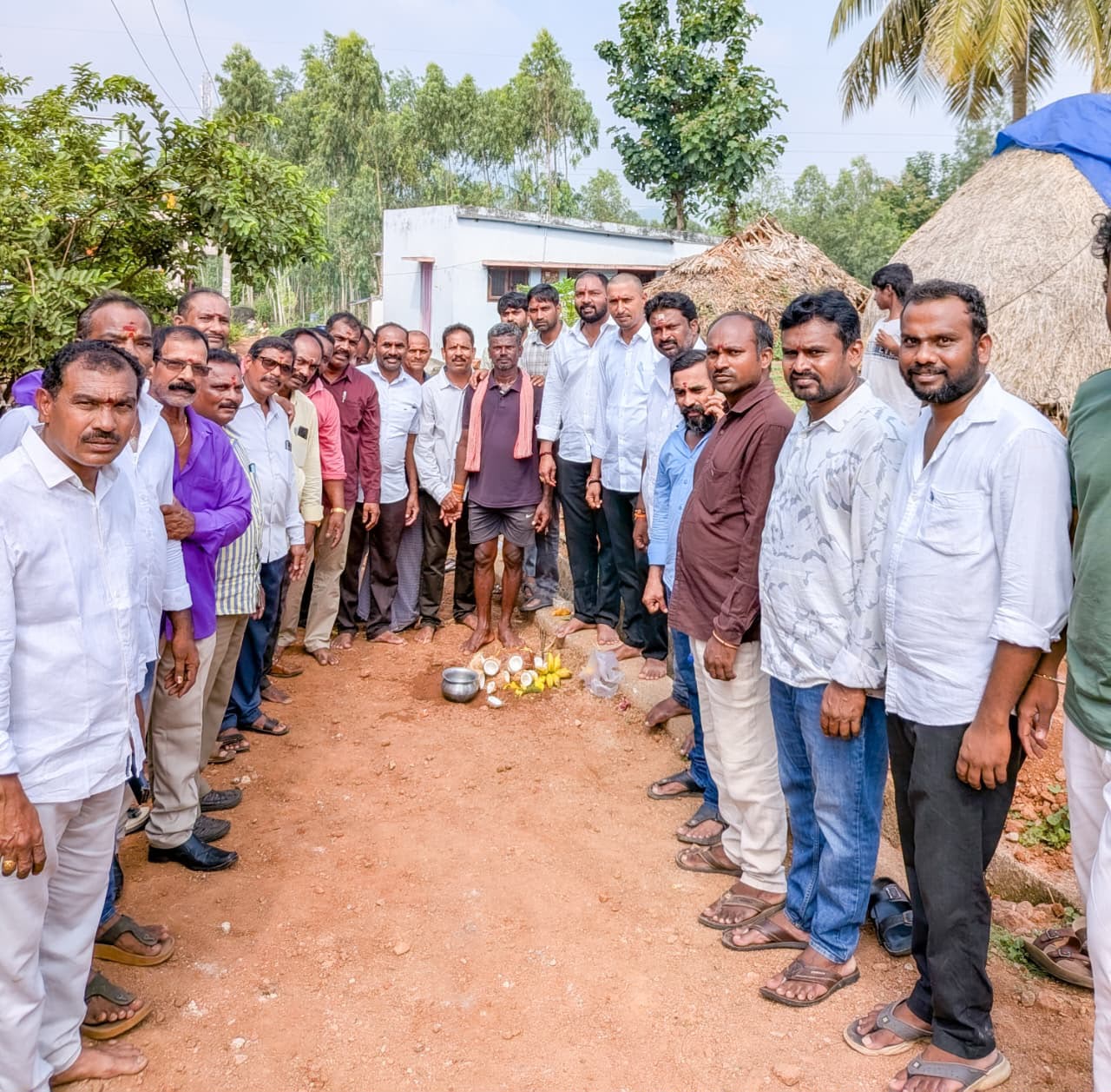శోంఠ్యం లో అభివృద్ధి పనులకు.. కూటమి నేతల శ్రీకారం.. పల్లె పండుగ 3.o.. తో పల్లెల అభివృద్ధి కి ముందడుగు..
