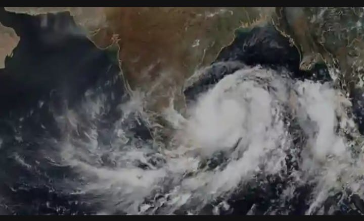 బంగాళాఖాతంలో అల్పపీడనం ఏర్పడే అవకాశం