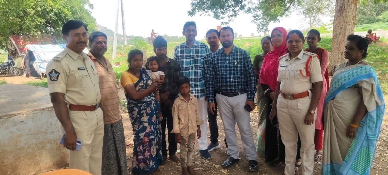 లక్కిరెడ్డి అనిమిరెడ్డి గారిని అమెరికాలో రాష్ట్రంలో నివాసంలో మర్యాదపూర్వకంగా కలిసి ఆరోగ్యం గురించి తెలుసుకున్న రాంభూపాల్ రెడ్డి గారు