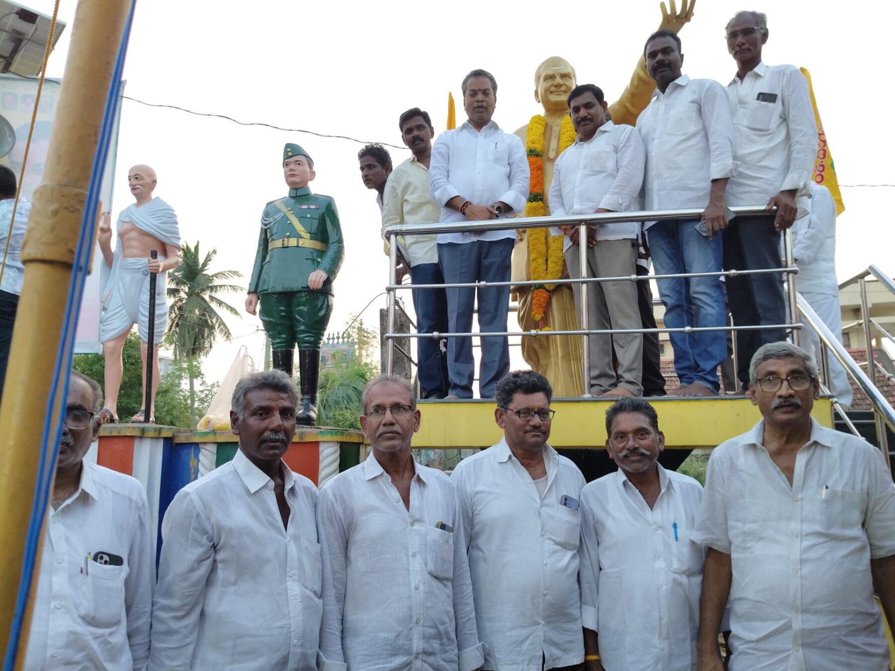 జి కొండూరు మండలం కవులూరు 35 లక్షలతో నూతన పశువులు ఆసుపత్రి భవనం ఎమ్మెల్యే వసంత వెంకటకృష్ణ ప్రసాద్
