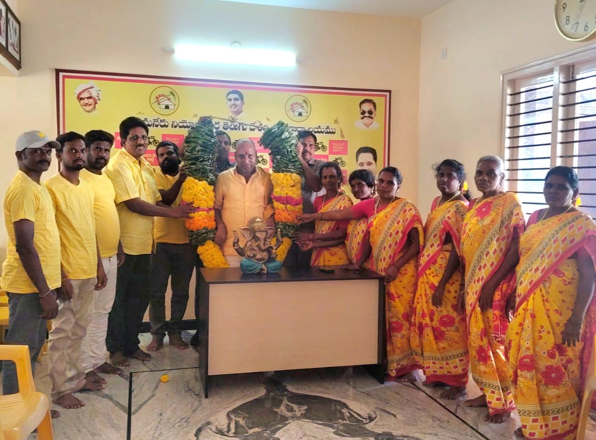 ఎమ్మెల్యే అమరనాథ్‌ రెడ్డికి నగరి టీడీపీ నాయకుల ఘన సత్కారం