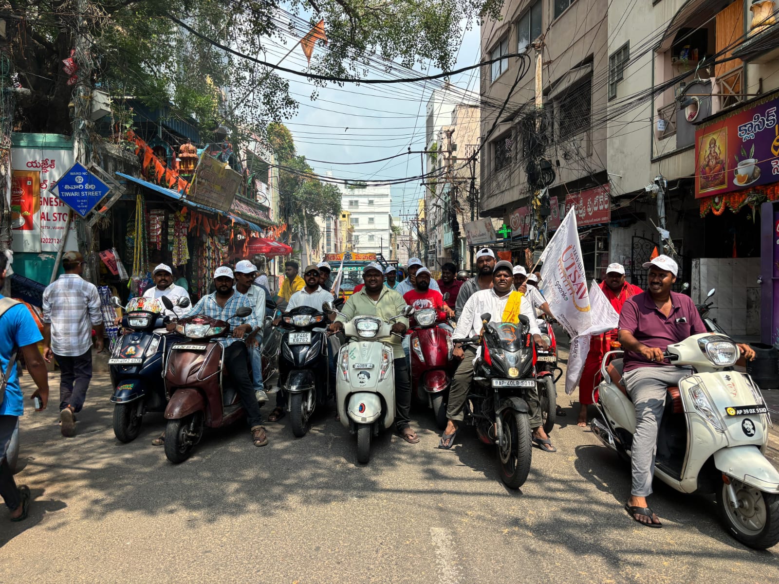 దసరా సందర్భంగా ఉత్సవాలను విజయవాడ జయప్రదం చేయండి కేసినేనిచిన్ని విజయవాడ ఎంపీ