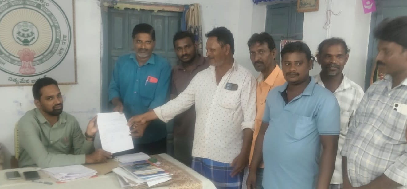 ఇళ్ల నిర్మాణాలకు మట్టి తోలుకోవడానికి అనుమతి ఇవ్వాలి: సిపిఎం డిమాండ్