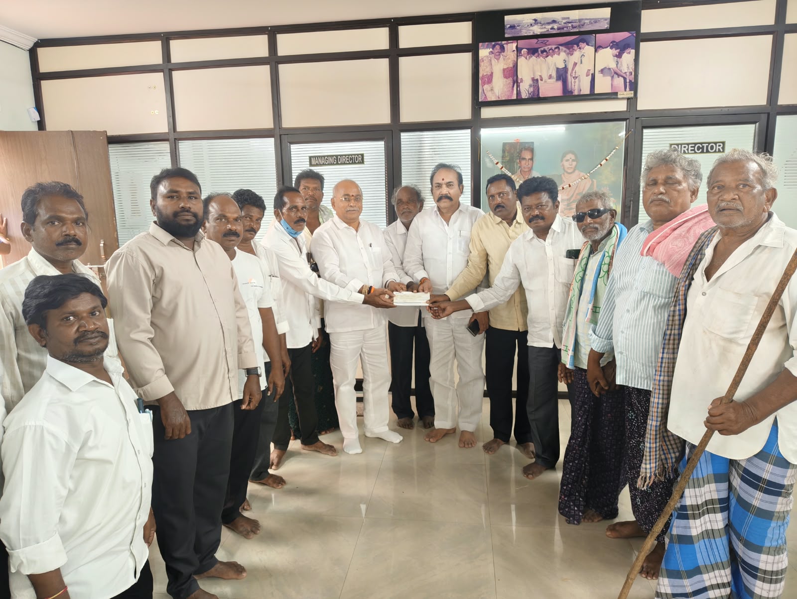 జి కొండూరు మండలం ముత్యాలంపాడు చర్చి నిర్మాణానికి రెండు లక్షలు విరాళం కోగంటి సత్యం గారు
