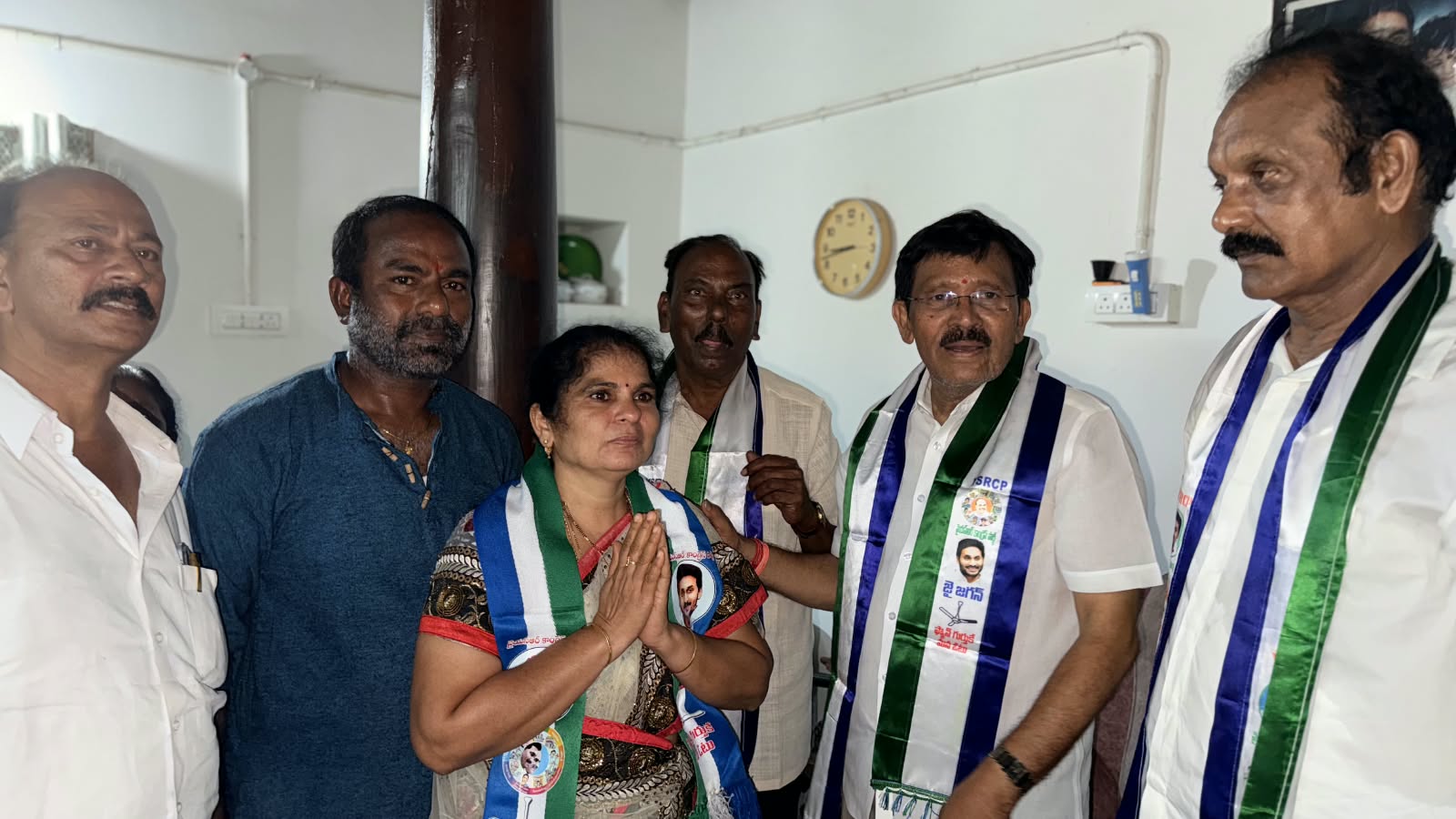 జలదంకి మండలంలో టీడీపీకి బిగ్ షాక్..