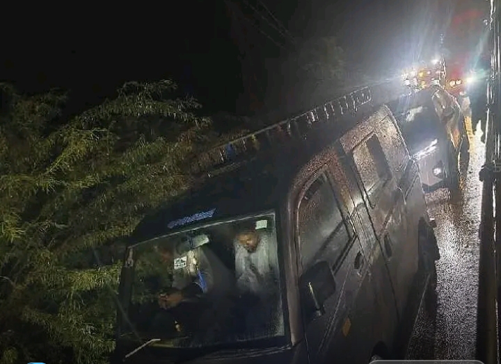 నందవరం వద్ద భారీగా ట్రాఫిక్‌ జామ్‌