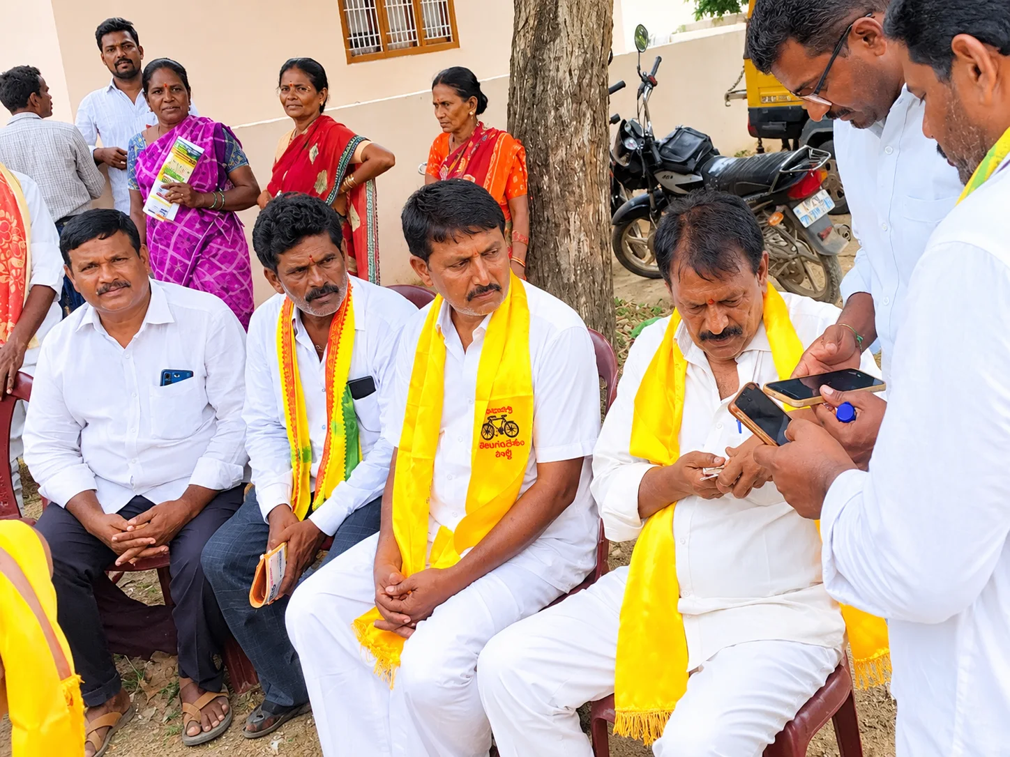 తురకపల్లిలో టీడీపీ జోరుగా ఎన్నికల ప్రచారం