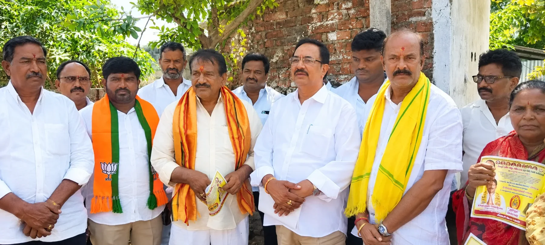 కొత్తపేటలో టీడీపీ జెడ్పీటీసీ అభ్యర్థి కంభం విజయరామిరెడ్డి ప్రచారం