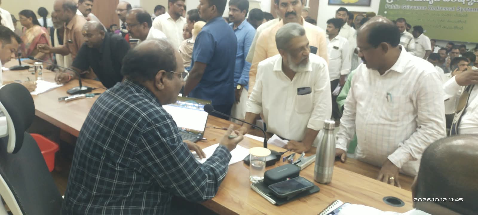 ఉదయగిరి దాహార్తి తీర్చండి.. పంచాయతీని ఆదుకోండి!
